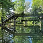 Im Vogelhaus Mit Dachterasse Und Grossem Garten Lägenhet Calau