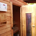 Im Vogelhaus Mit Dachterasse Und Grossem Garten Calau