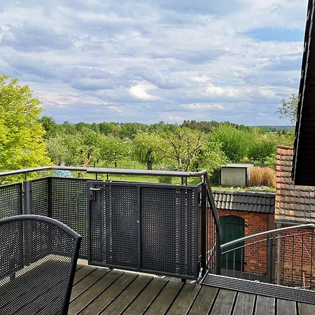 Apartment Im Vogelhaus Mit Dachterasse Und Grossem Garten