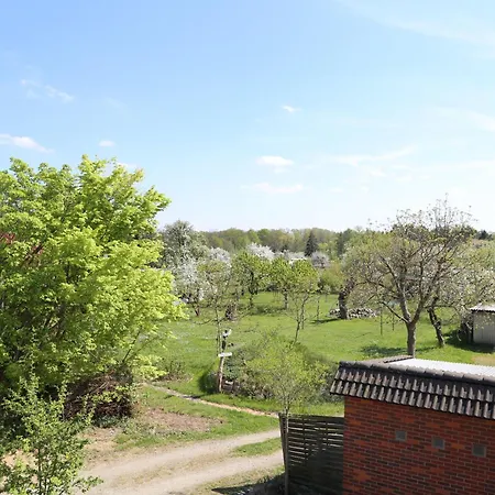 Апартаменты Im Vogelhaus Mit Dachterasse Und Grossem Garten *