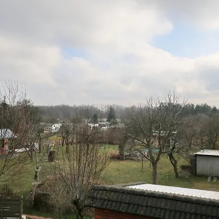 Im Vogelhaus Mit Dachterasse Und Grossem Garten Apartamento Calau