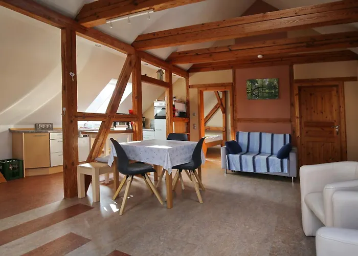 Im Vogelhaus Mit Dachterasse Und Grossem Garten Apartamento Calau