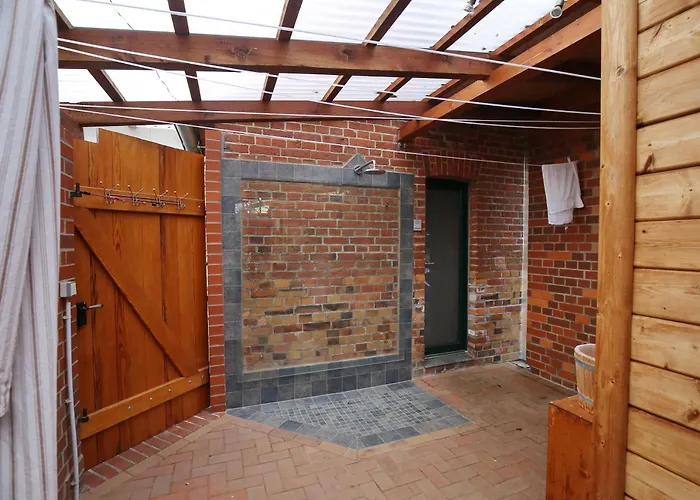 Im Vogelhaus Mit Dachterasse Und Grossem Garten *