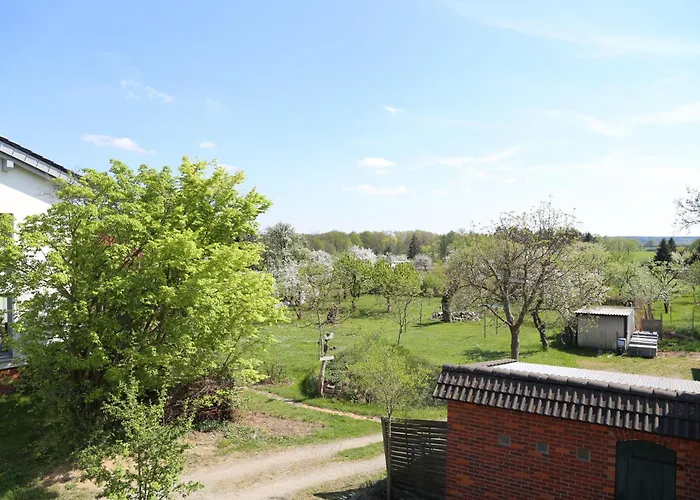 Apartamento Im Vogelhaus Mit Dachterasse Und Grossem Garten *
