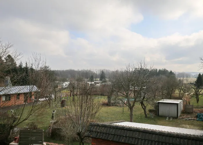 Im Vogelhaus Mit Dachterasse Und Grossem Garten Apartamento Calau